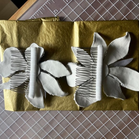 Wedding sequin flower combs main image 7